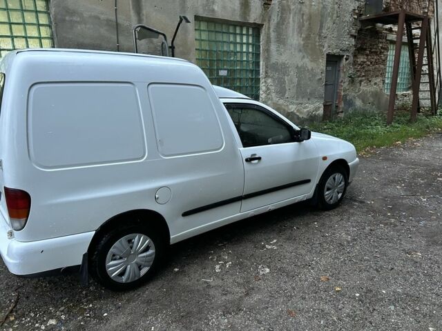 Белый Фольксваген Кадди, объемом двигателя 1.4 л и пробегом 200 тыс. км за 2400 $, фото 1 на Automoto.ua