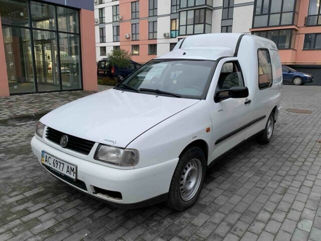 Белый Фольксваген Кадди, объемом двигателя 1.4 л и пробегом 300 тыс. км за 1650 $, фото 4 на Automoto.ua