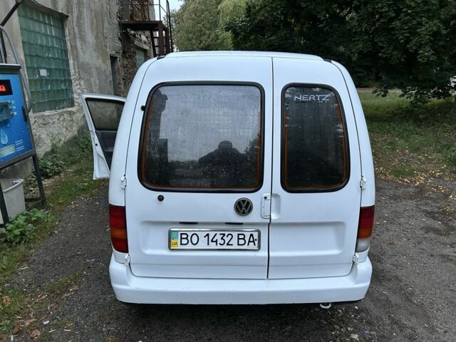 Белый Фольксваген Кадди, объемом двигателя 1.4 л и пробегом 200 тыс. км за 2400 $, фото 2 на Automoto.ua