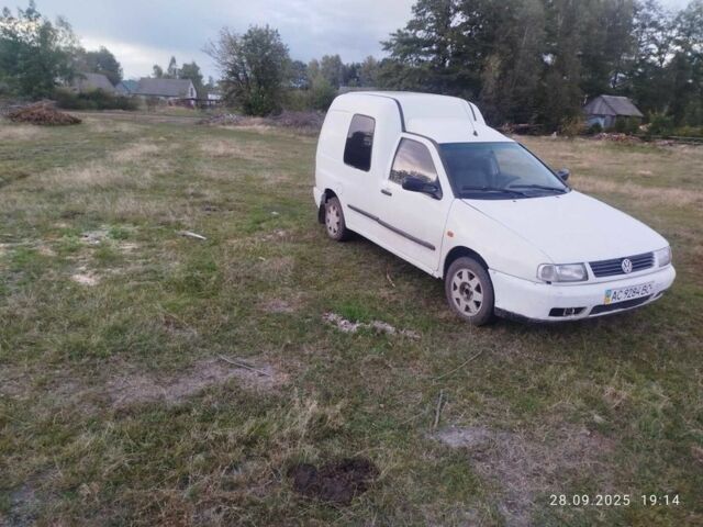Білий Фольксваген Кадді, об'ємом двигуна 0 л та пробігом 100 тис. км за 2100 $, фото 4 на Automoto.ua