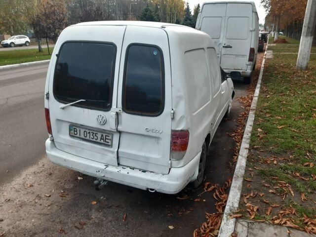 Белый Фольксваген Кадди, объемом двигателя 1.4 л и пробегом 400 тыс. км за 650 $, фото 2 на Automoto.ua