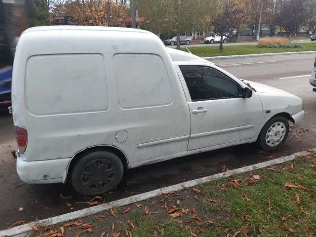 Белый Фольксваген Кадди, объемом двигателя 1.4 л и пробегом 400 тыс. км за 650 $, фото 4 на Automoto.ua