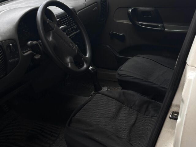 Белый Фольксваген Кадди, объемом двигателя 1.9 л и пробегом 270 тыс. км за 1350 $, фото 5 на Automoto.ua