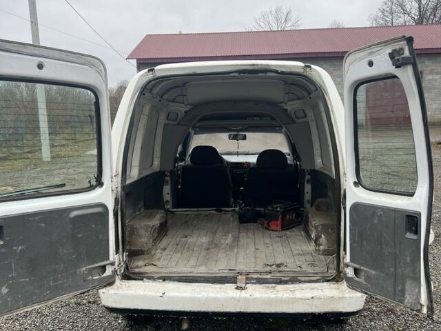 Белый Фольксваген Кадди, объемом двигателя 1.9 л и пробегом 3 тыс. км за 1800 $, фото 5 на Automoto.ua