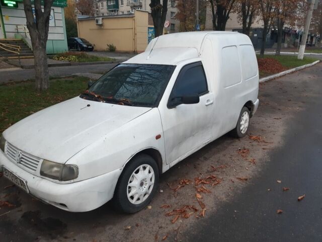 Белый Фольксваген Кадди, объемом двигателя 1.4 л и пробегом 400 тыс. км за 650 $, фото 3 на Automoto.ua