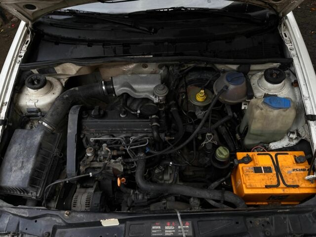 Белый Фольксваген Кадди, объемом двигателя 1.9 л и пробегом 270 тыс. км за 1350 $, фото 7 на Automoto.ua