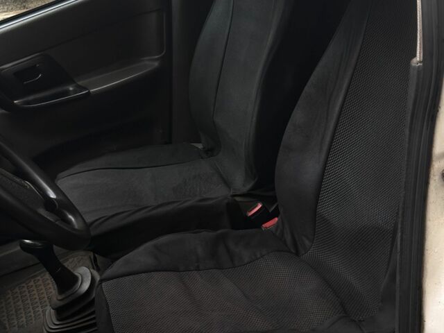 Белый Фольксваген Кадди, объемом двигателя 1.9 л и пробегом 270 тыс. км за 1350 $, фото 6 на Automoto.ua