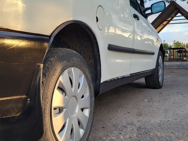 Фольксваген Кадди 2001 в Николаеве на Automoto.ua Белый Фольксваген Кадди, объемом двигателя 1.4 л и пробегом 300 тыс. км за 1500 $, фото 6 на Automoto.ua