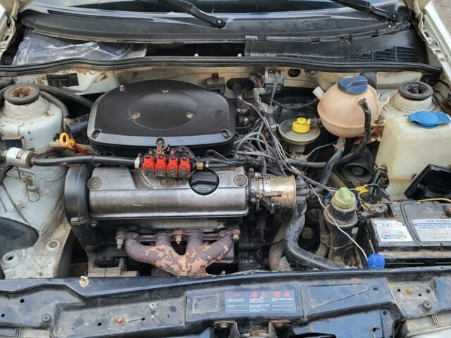 Фольксваген Кадди 2001 в Николаеве на Automoto.ua Белый Фольксваген Кадди, объемом двигателя 1.4 л и пробегом 300 тыс. км за 1500 $, фото 13 на Automoto.ua