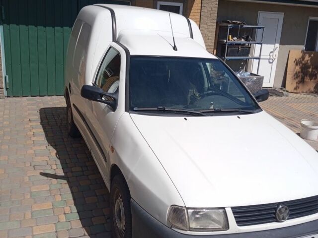 Белый Фольксваген Кадди, объемом двигателя 1.9 л и пробегом 450 тыс. км за 1600 $, фото 1 на Automoto.ua