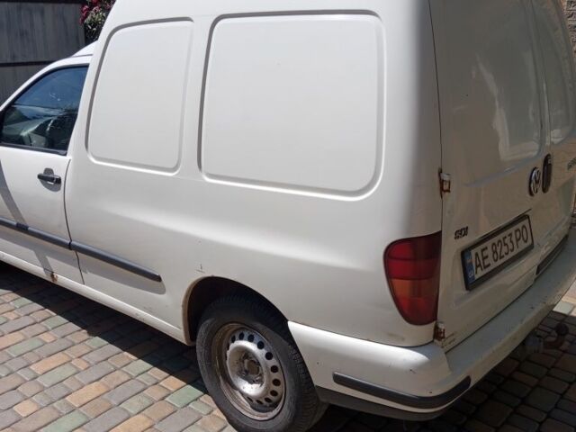 Белый Фольксваген Кадди, объемом двигателя 1.9 л и пробегом 450 тыс. км за 1600 $, фото 5 на Automoto.ua