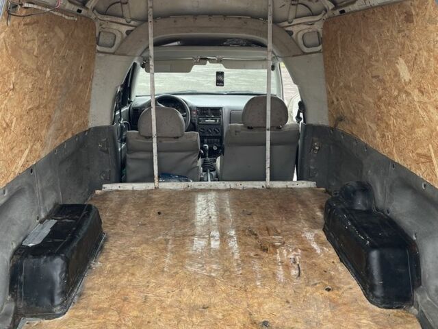 Білий Фольксваген Кадді, об'ємом двигуна 1.4 л та пробігом 215 тис. км за 1450 $, фото 10 на Automoto.ua