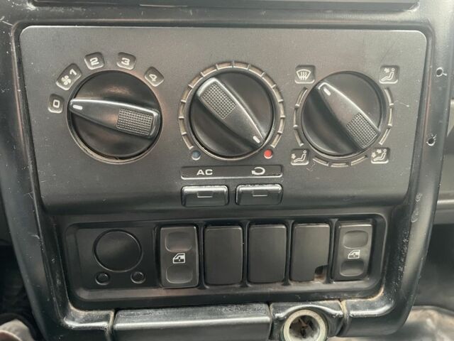 Білий Фольксваген Кадді, об'ємом двигуна 1.4 л та пробігом 215 тис. км за 1450 $, фото 13 на Automoto.ua