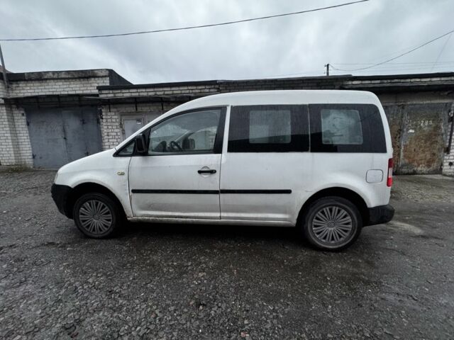 Белый Фольксваген Кадди, объемом двигателя 1.4 л и пробегом 321 тыс. км за 3499 $, фото 6 на Automoto.ua