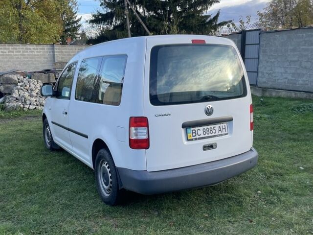 Белый Фольксваген Кадди, объемом двигателя 1.4 л и пробегом 310 тыс. км за 4800 $, фото 2 на Automoto.ua