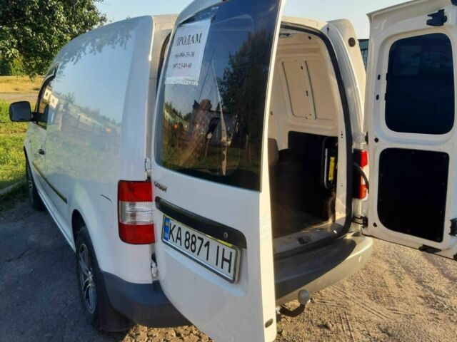 Белый Фольксваген Кадди, объемом двигателя 1.4 л и пробегом 257 тыс. км за 3950 $, фото 3 на Automoto.ua