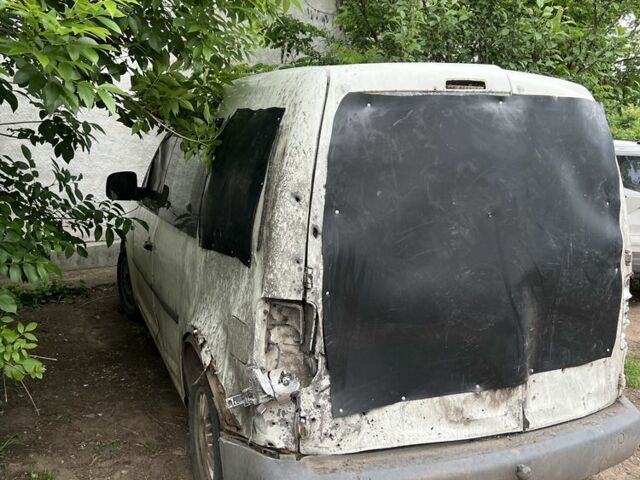 Белый Фольксваген Кадди, объемом двигателя 1.9 л и пробегом 450 тыс. км за 1500 $, фото 3 на Automoto.ua