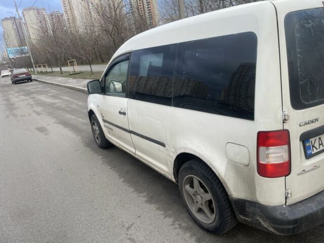 Белый Фольксваген Кадди, объемом двигателя 1.9 л и пробегом 300 тыс. км за 4500 $, фото 4 на Automoto.ua