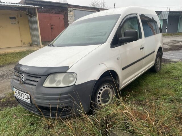 Белый Фольксваген Кадди, объемом двигателя 2 л и пробегом 300 тыс. км за 3700 $, фото 2 на Automoto.ua