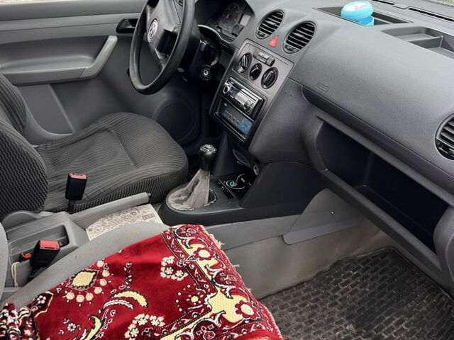 Белый Фольксваген Кадди, объемом двигателя 1.9 л и пробегом 350 тыс. км за 2700 $, фото 2 на Automoto.ua