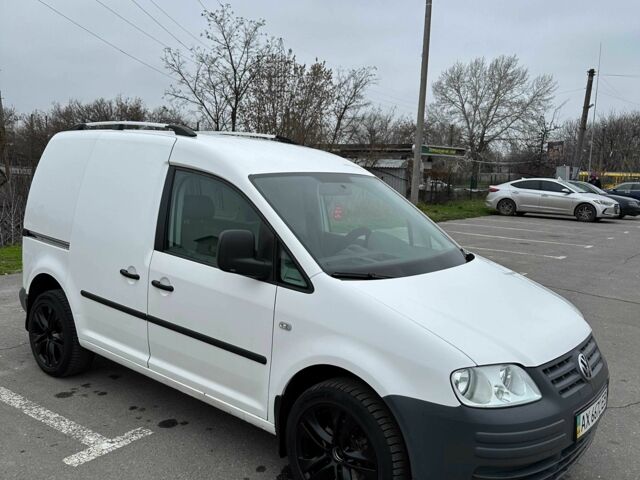 Белый Фольксваген Кадди, объемом двигателя 2 л и пробегом 280 тыс. км за 5000 $, фото 5 на Automoto.ua
