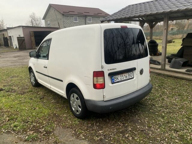 Белый Фольксваген Кадди, объемом двигателя 2 л и пробегом 300 тыс. км за 3500 $, фото 3 на Automoto.ua
