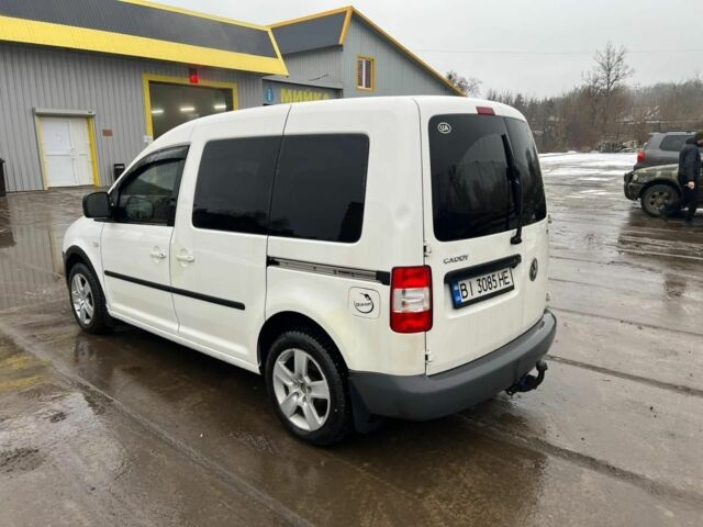 Белый Фольксваген Кадди, объемом двигателя 1.9 л и пробегом 330 тыс. км за 6000 $, фото 2 на Automoto.ua