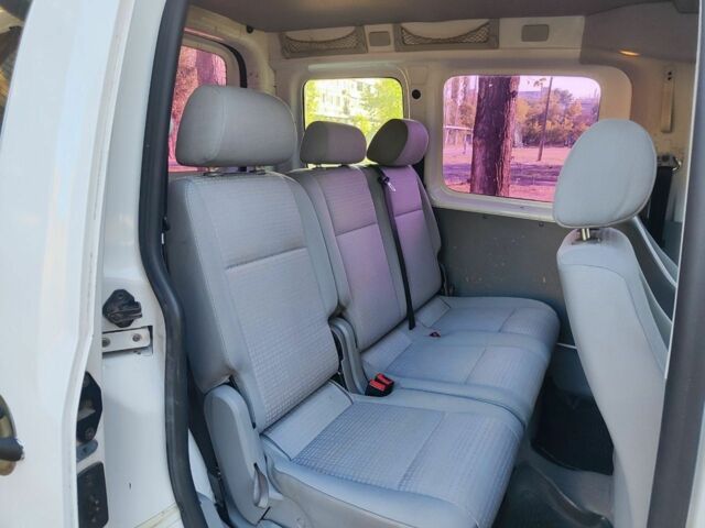 Білий Фольксваген Кадді, об'ємом двигуна 0 л та пробігом 220 тис. км за 4850 $, фото 4 на Automoto.ua