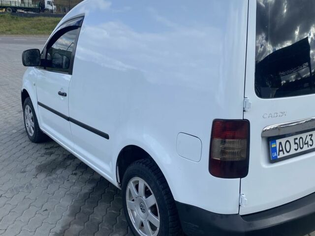 Фольксваген Кадди 2006 в Береговом на Automoto.ua Белый Фольксваген Кадди, объемом двигателя 0 л и пробегом 276 тыс. км за 3800 $, фото 1 на Automoto.ua