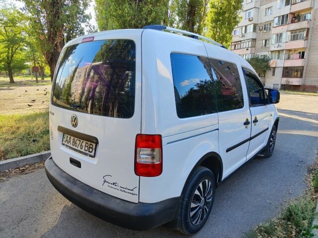 Білий Фольксваген Кадді, об'ємом двигуна 0 л та пробігом 220 тис. км за 4850 $, фото 3 на Automoto.ua