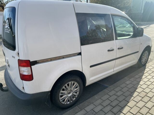 Белый Фольксваген Кадди, объемом двигателя 1.9 л и пробегом 278 тыс. км за 5500 $, фото 5 на Automoto.ua