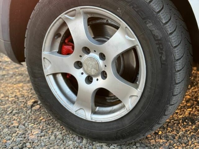 Белый Фольксваген Кадди, объемом двигателя 1.4 л и пробегом 430 тыс. км за 3200 $, фото 4 на Automoto.ua