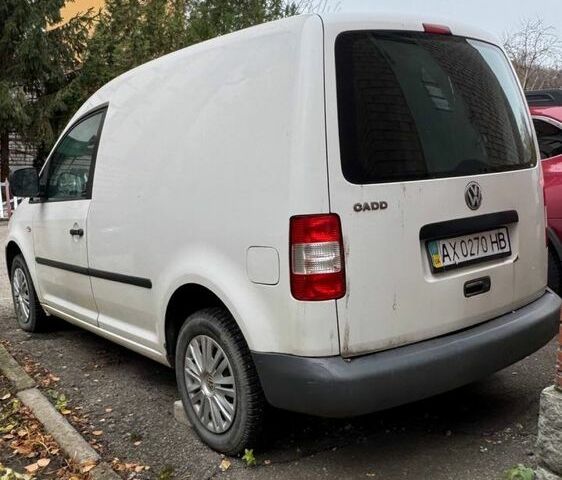 Белый Фольксваген Кадди, объемом двигателя 1.4 л и пробегом 300 тыс. км за 3200 $, фото 2 на Automoto.ua