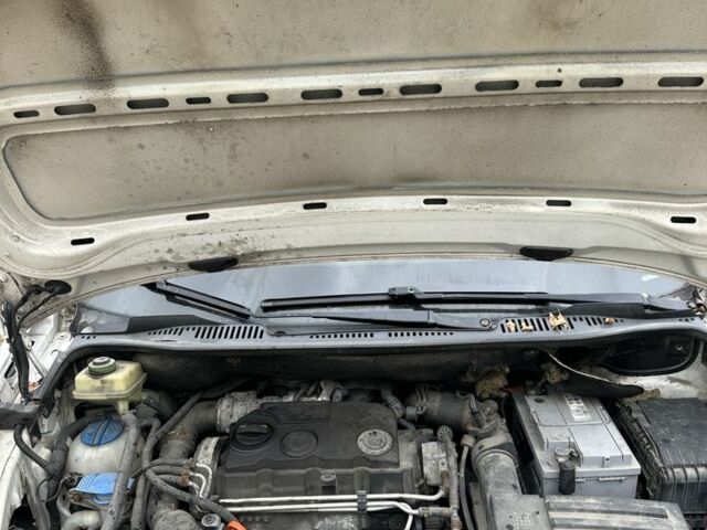 Білий Фольксваген Кадді, об'ємом двигуна 1.9 л та пробігом 330 тис. км за 2700 $, фото 10 на Automoto.ua