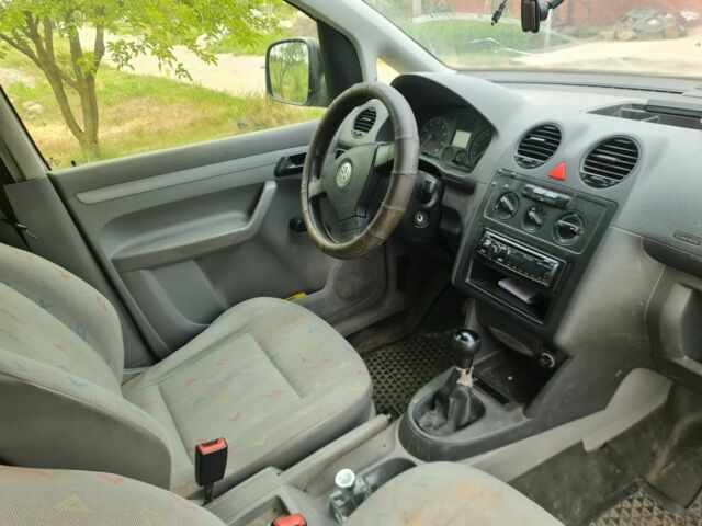 Белый Фольксваген Кадди, объемом двигателя 0 л и пробегом 357 тыс. км за 3700 $, фото 1 на Automoto.ua