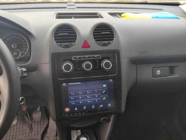 Фольксваген Кадди 2010 в Харькове на Automoto.ua Белый Фольксваген Кадди, объемом двигателя 1.6 л и пробегом 237 тыс. км за 6399 $, фото 15 на Automoto.ua