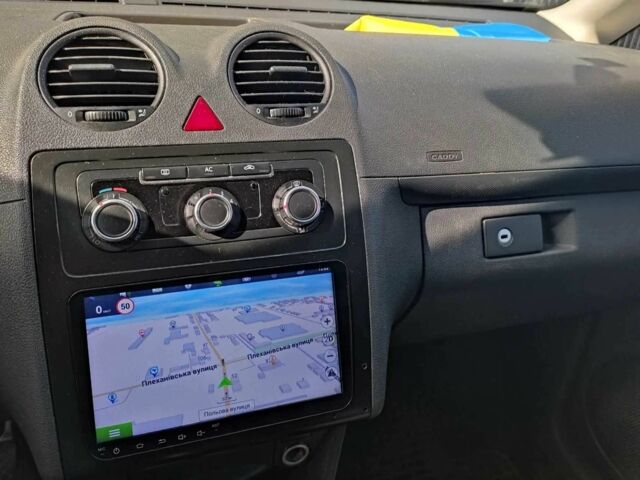 Фольксваген Кадди 2010 в Харькове на Automoto.ua Белый Фольксваген Кадди, объемом двигателя 1.6 л и пробегом 237 тыс. км за 6399 $, фото 13 на Automoto.ua