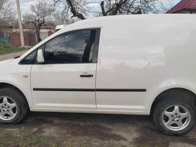 Фольксваген Кадди 2010 в Харькове на Automoto.ua Белый Фольксваген Кадди, объемом двигателя 1.6 л и пробегом 237 тыс. км за 6399 $, фото 9 на Automoto.ua