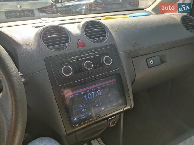 Белый Фольксваген Кадди, объемом двигателя 1.6 л и пробегом 236 тыс. км за 7650 $, фото 16 на Automoto.ua