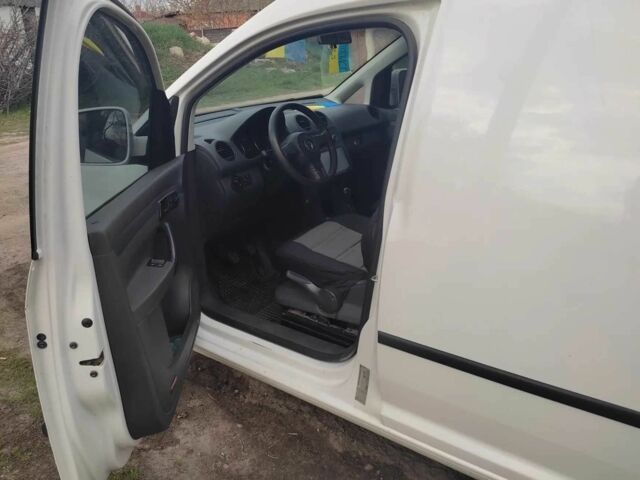 Фольксваген Кадди 2010 в Харькове на Automoto.ua Белый Фольксваген Кадди, объемом двигателя 1.6 л и пробегом 237 тыс. км за 6399 $, фото 10 на Automoto.ua