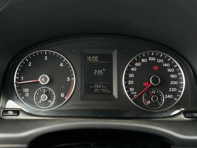 Белый Фольксваген Кадди, объемом двигателя 1.6 л и пробегом 391 тыс. км за 7200 $, фото 13 на Automoto.ua