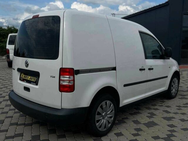 Белый Фольксваген Кадди, объемом двигателя 1.6 л и пробегом 391 тыс. км за 7200 $, фото 6 на Automoto.ua