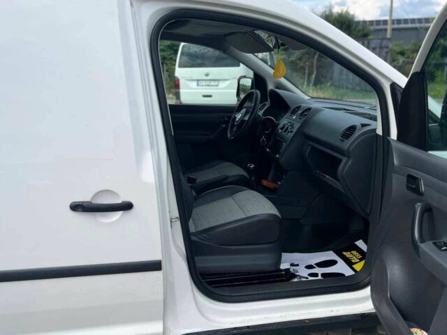 Белый Фольксваген Кадди, объемом двигателя 1.6 л и пробегом 391 тыс. км за 7200 $, фото 20 на Automoto.ua