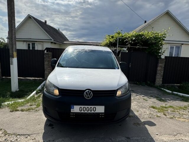 Фольксваген Кадди 2012 в Киеве на Automoto.ua Белый Фольксваген Кадди, объемом двигателя 1.6 л и пробегом 260 тыс. км за 10000 $, фото 1 на Automoto.ua