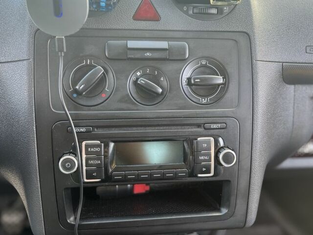 Белый Фольксваген Кадди, объемом двигателя 1.6 л и пробегом 233 тыс. км за 5900 $, фото 17 на Automoto.ua