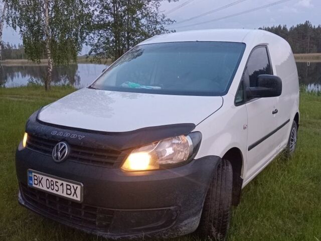 Белый Фольксваген Кадди, объемом двигателя 1.6 л и пробегом 232 тыс. км за 5600 $, фото 1 на Automoto.ua