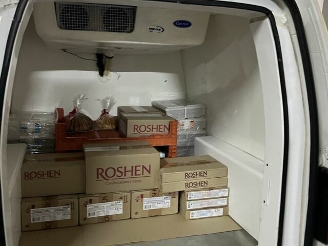 Белый Фольксваген Кадди, объемом двигателя 1.6 л и пробегом 520 тыс. км за 9700 $, фото 6 на Automoto.ua