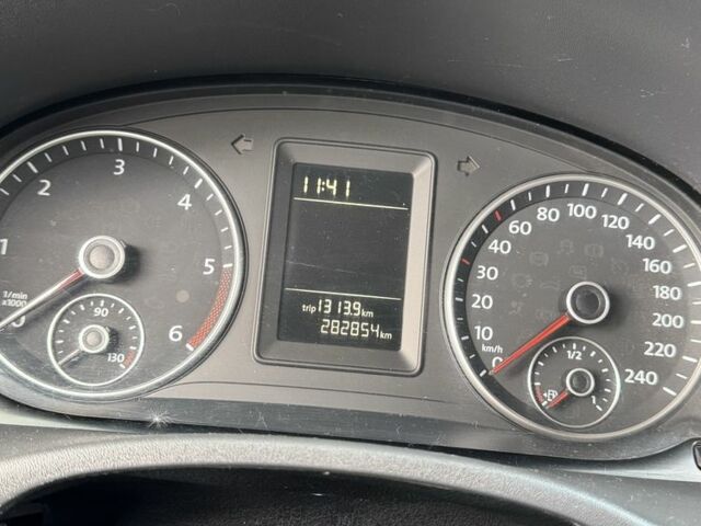 Білий Фольксваген Кадді, об'ємом двигуна 1.6 л та пробігом 280 тис. км за 8600 $, фото 14 на Automoto.ua