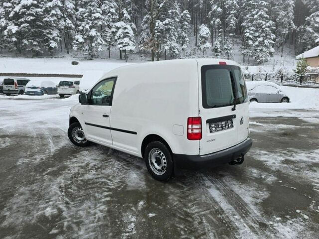 Білий Фольксваген Кадді, об'ємом двигуна 0 л та пробігом 166 тис. км за 9000 $, фото 4 на Automoto.ua