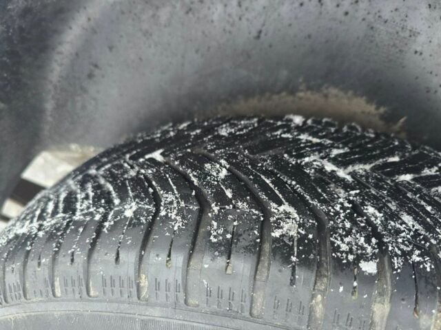 Білий Фольксваген Кадді, об'ємом двигуна 0 л та пробігом 166 тис. км за 9000 $, фото 12 на Automoto.ua